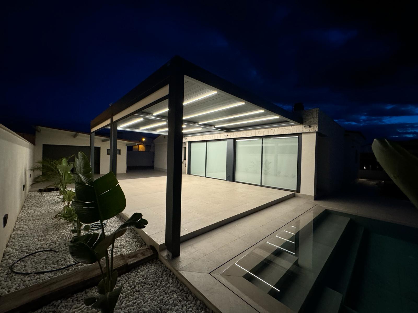 Pérgola Bioclimática con LED