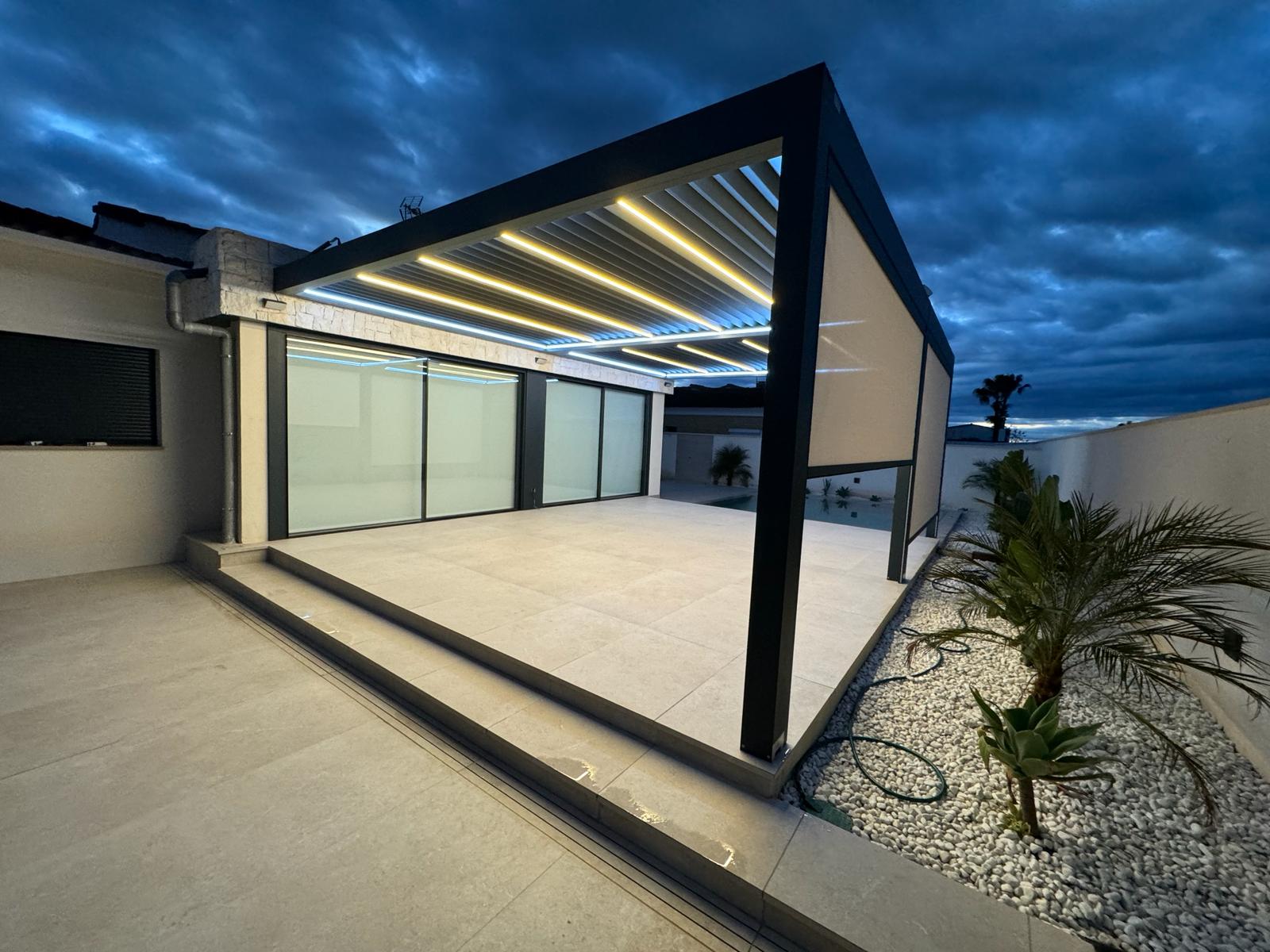 Pérgola de Lona Enrollable
